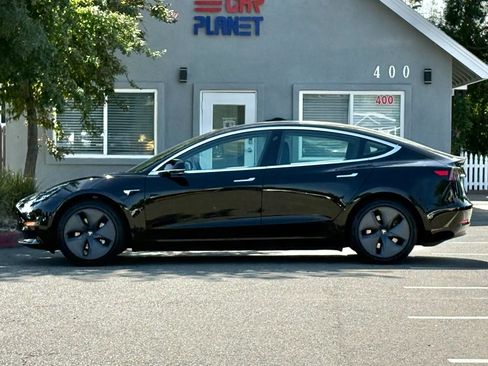 Used 2019 Tesla Model 3 Mid Range RWD image 8