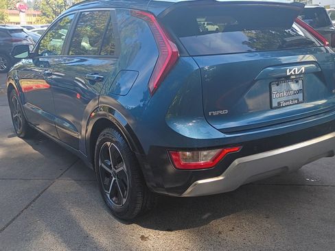 Used 2023 Kia Niro FWD image 6
