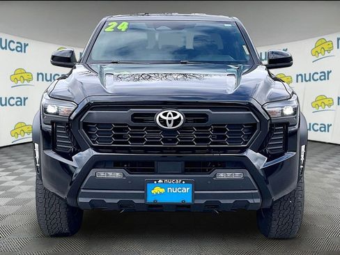 Used 2024 Toyota Tacoma TRD Off-Road w/ TRD Off Road Upgrade Package AWD/4WD image 2