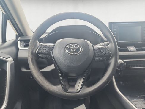 Certified 2022 Toyota RAV4 LE image 12