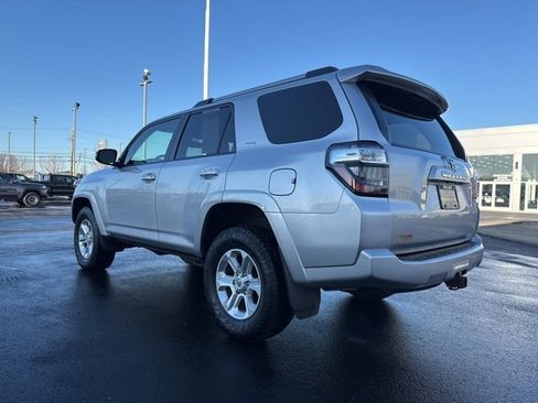 Certified 2019 Toyota 4Runner SR5 Premium image 5