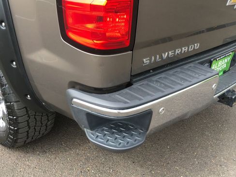 Used 2015 Chevrolet Silverado 1500 LTZ Z71 w/ LTZ Plus Package AWD/4WD image 37