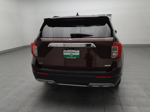 Used 2020 Ford Explorer XLT w/ Equipment Group 202A RWD image 7