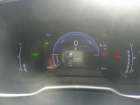 Used 2025 Toyota Corolla XLE image 21