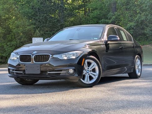Used 2016 BMW 328i Sedan RWD image 4