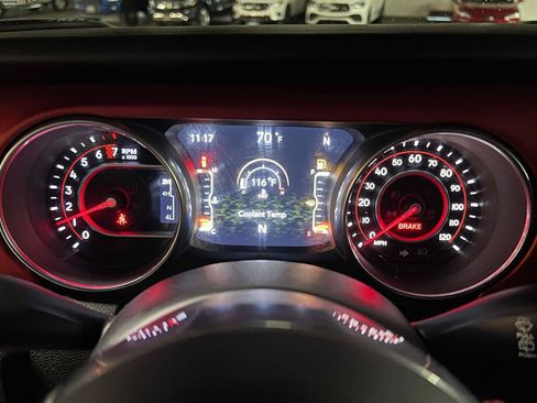 Used 2018 Jeep Wrangler Rubicon AWD/4WD image 25