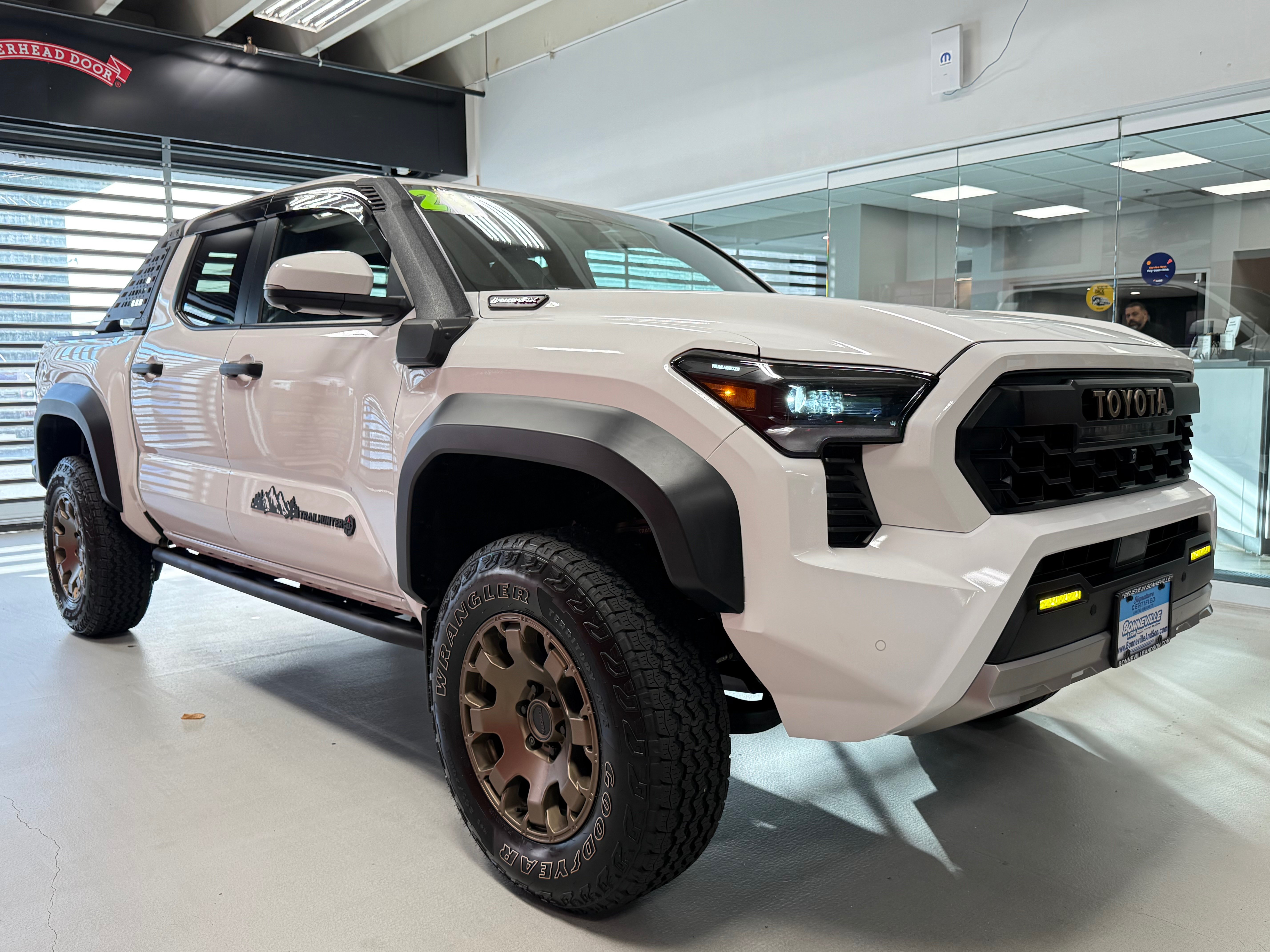Used 2024 Toyota Tacoma 4x4 Double Cab Hybrid image 12