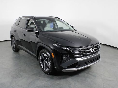 Certified 2025 Hyundai Tucson SEL image 13