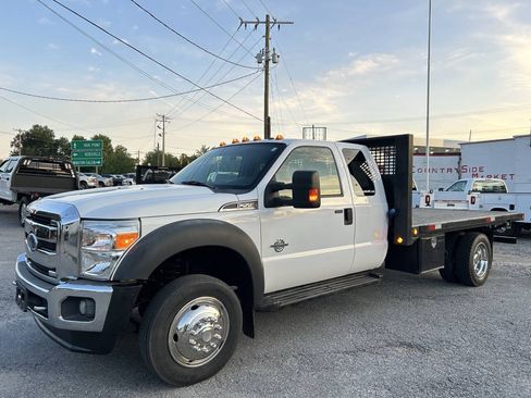 Used 2015 Ford F550 4x4 SuperCab Super Duty image 2