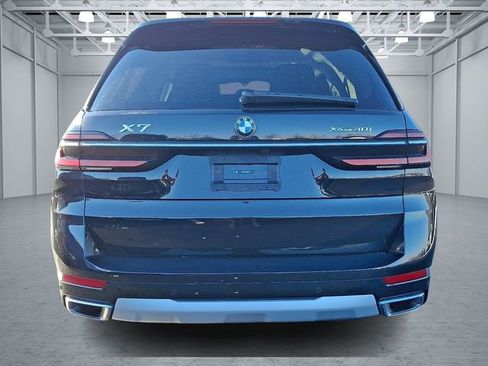 Certified 2025 BMW X7 xDrive40i w/ Premium Package image 5