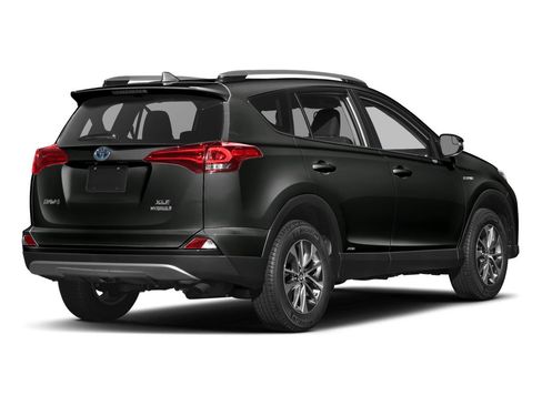 Used 2018 Toyota RAV4 XLE w/ Convenience Package AWD/4WD image 3