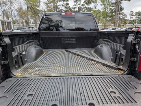 Used 2025 RAM 1500 Laramie image 31