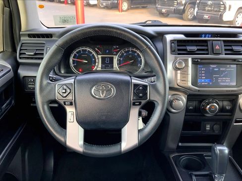Used 2019 Toyota 4Runner SR5 image 6