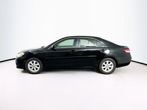 Used 2011 Toyota Camry LE w/ LE Extra-Value Pkg image 4