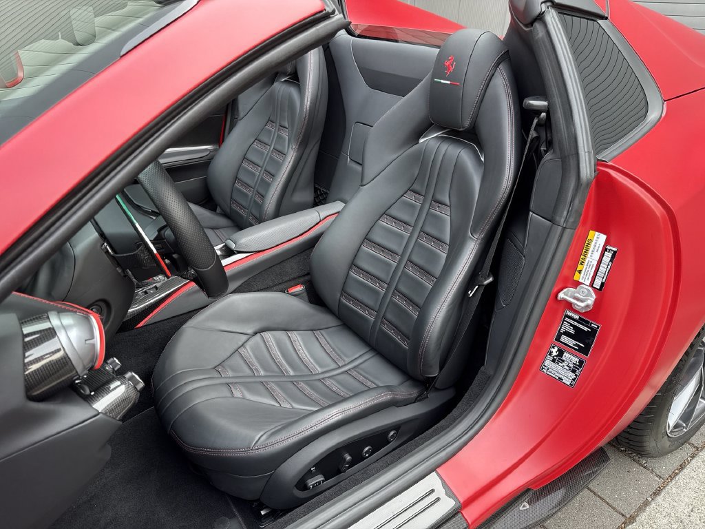 Certified 2023 Ferrari 812 GTS RWD image 11