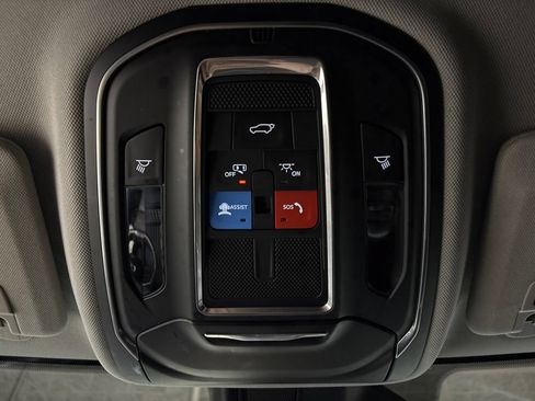Used 2021 Jeep Grand Cherokee L Limited AWD/4WD image 27
