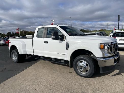 Used 2022 Ford F350 XL w/ STX Appearance Package image 2