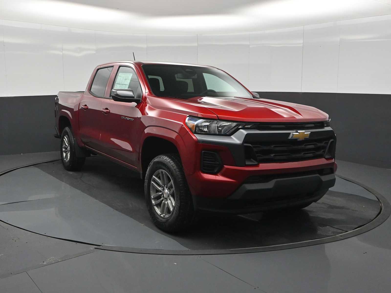 New 2026 Chevrolet Colorado LT w/ Advanced Trailering Package AWD/4WD image 2