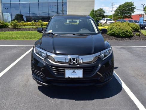 Certified 2021 Honda HR-V LX image 6