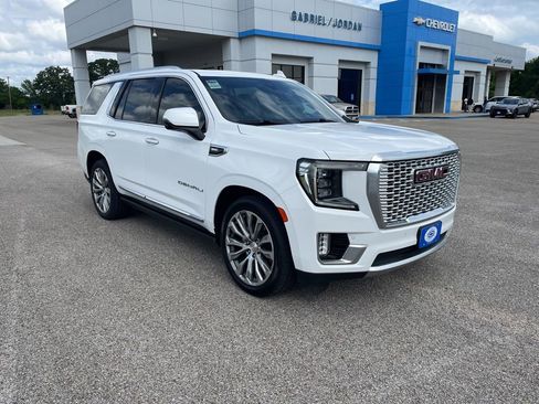 Used 2021 GMC Yukon Denali w/ Denali Ultimate Package RWD image 7
