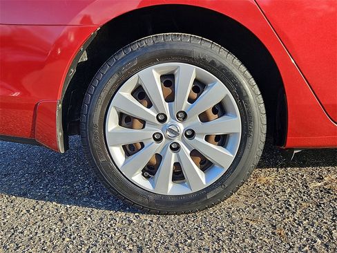 Used 2016 Nissan Sentra SV w/ All Weather Package image 9