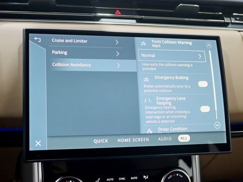 Used 2023 Land Rover Range Rover SE AWD/4WD image 25