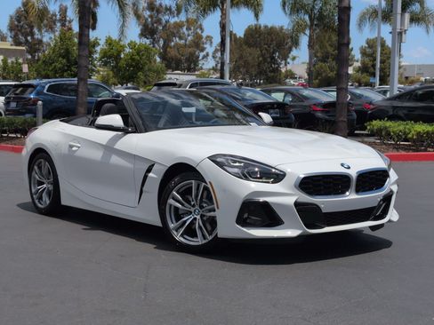 New 2026 BMW Z4 sDrive30i w/ Premium Package RWD image 2