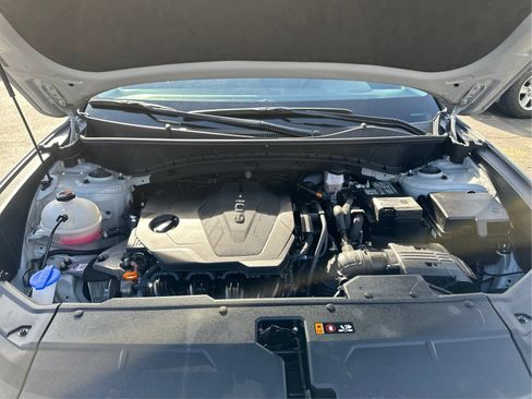 Certified 2024 Hyundai Tucson SEL AWD/4WD image 11