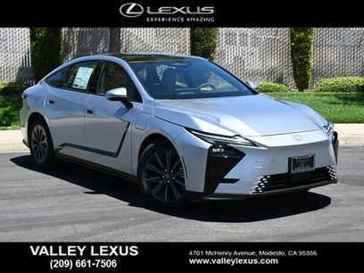 New 2026 Lexus ES 350e w/ Convenience Package