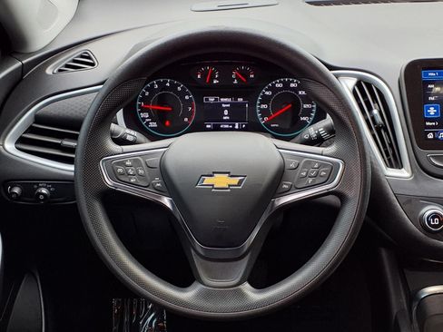 Used 2024 Chevrolet Malibu LT FWD image 14