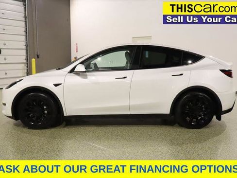 Used 2023 Tesla Model Y Long Range AWD/4WD image 4
