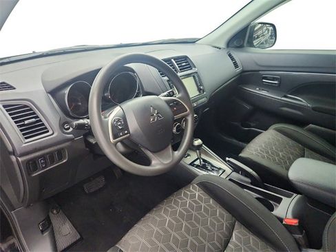 Used 2024 Mitsubishi Outlander Sport ES image 9