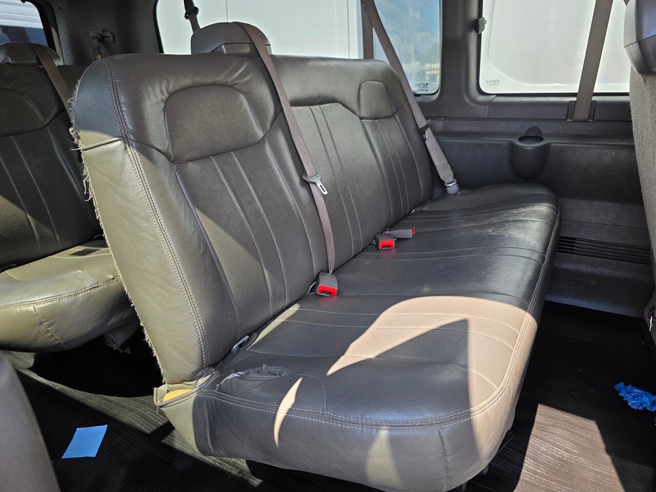 Used 2019 Chevrolet Express 3500 LS RWD image 12