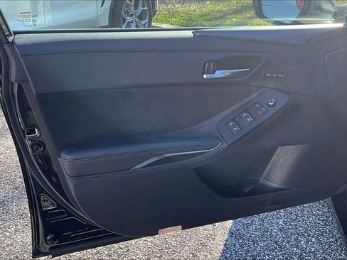 Used 2019 Toyota Avalon Touring image 21