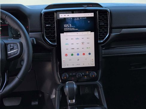 New 2025 Ford Ranger Lariat w/ FX4 Off-Road Package image 24