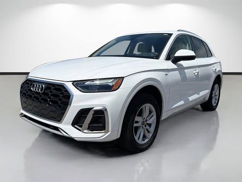 Used 2023 Audi Q5 2.0T Premium w/ Convenience Package AWD/4WD image 7