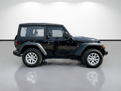Used 2023 Jeep Wrangler Sport AWD/4WD image 2
