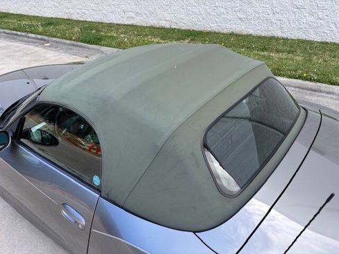 Used 2003 BMW Z4 2.5i image 6