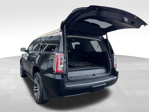 Used 2019 GMC Yukon Denali w/ Denali Ultimate Package image 17