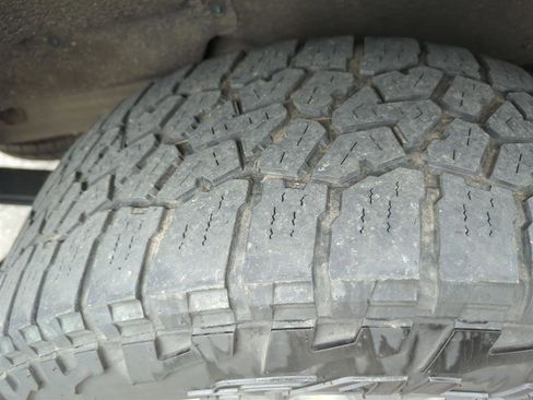 Used 2020 Chevrolet Silverado 1500 LT w/ All-Star Edition image 6