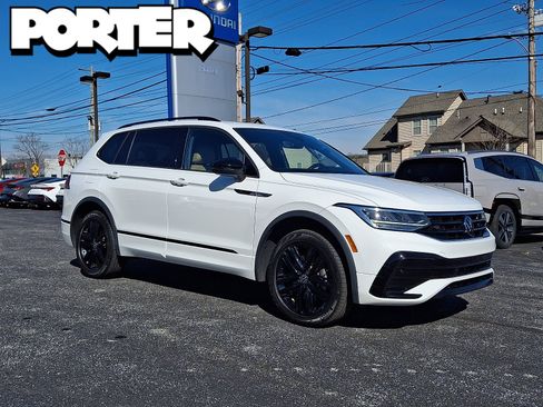 Used 2022 Volkswagen Tiguan SE R-Line AWD/4WD image 1