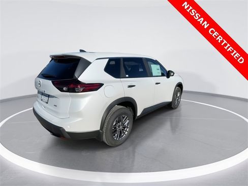 Certified 2025 Nissan Rogue S image 8