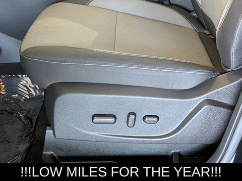 Used 2017 Ford Escape SE FWD image 14