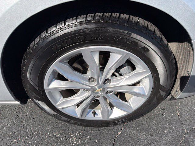 Certified 2019 Chevrolet Malibu LT w/ Leather Package FWD image 7