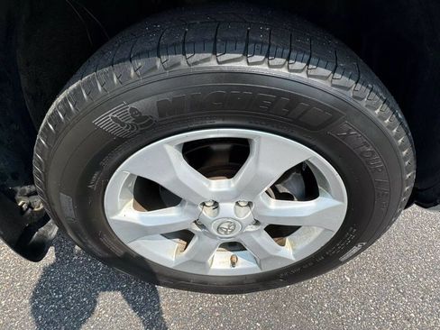 Used 2012 Toyota RAV4 Limited image 42