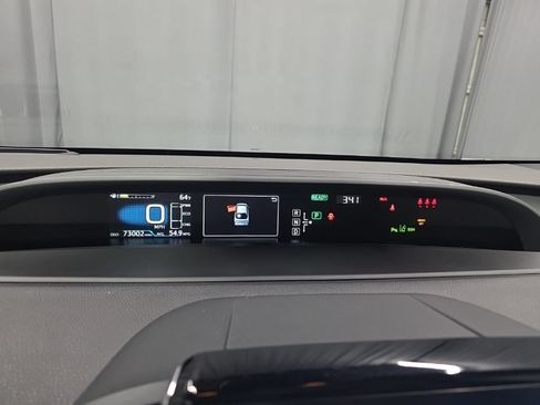 Used 2018 Toyota Prius Four w/ Advanced Technology Package FWD image 16