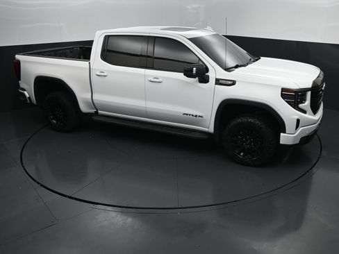 Used 2023 GMC Sierra 1500 AT4X AWD/4WD image 31