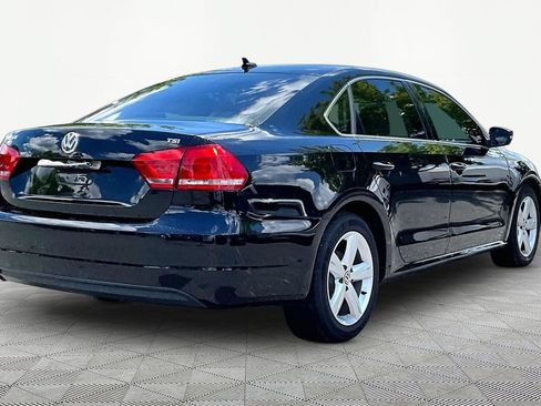 Used 2015 Volkswagen Passat 1.8T Limited Edition FWD image 5