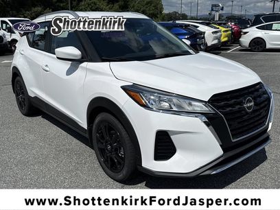 Used 2022 Nissan Kicks SV