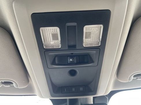 Used 2014 RAM 1500 Laramie image 19